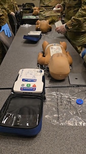 Soldiers from the Harrisburg Recruiting Battalion, practice CPR and AED use during American Red Cross Instructor-Led Training. (photo by Cynthia Stephenson)