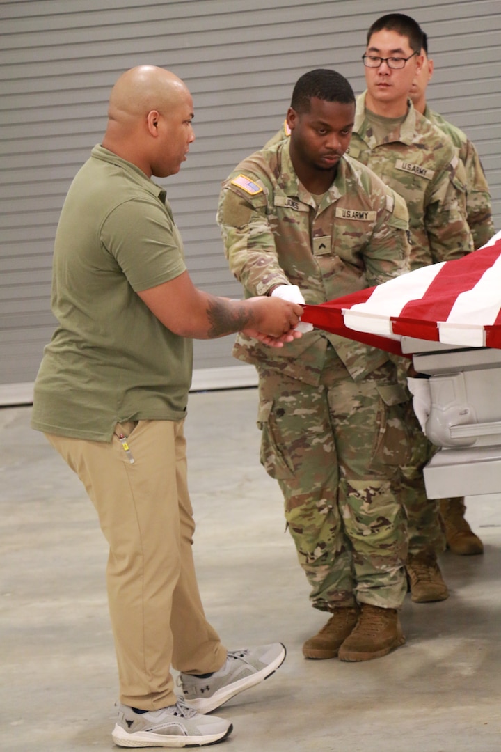 VaARNG Funeral Honors team provides training to active-duty Soldiers
