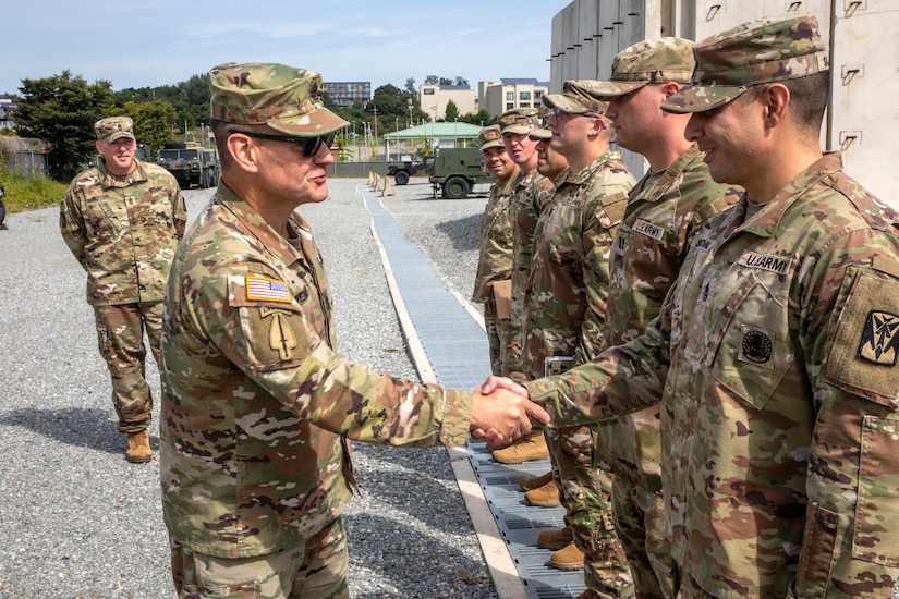 Sgt. Maj. of the Army Michael Weimer meets with 6-52 Battery, 35th Air Defense Artillery Brigade Soldiers Sept. 22, 2025.