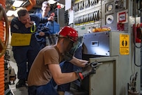 250626-N-DK460-1016 BREMERTON, Wash. (June 26, 2025) – Sailors maintain a diesel generator alarm panel aboard the Ohio-class ballistic missile submarine USS Pennsylvania (SSBN 735) June 26, 2025. Commander, Submarine Group (SUBGRU) 9 exercises administrative and operational control authority for assigned submarine commands and units in the Pacific Northwest providing oversight for shipboard training, personnel, supply and material readiness of SSBNs and their crews. SUBGRU-9 is also responsible for nuclear submarines undergoing conversion or overhaul at Puget Sound Naval Shipyard in Bremerton, Washington. SUBGRU-9’s subordinate commands include Submarine Readiness Squadron 31, Submarine Squadrons 17 and 19, eight SSBNs, two SSGNs, and four SSNs homeported in the Pacific Northwest. (U.S. Navy photo by Mass Communication Specialist 2nd Class Gwendelyn L. Ohrazda)