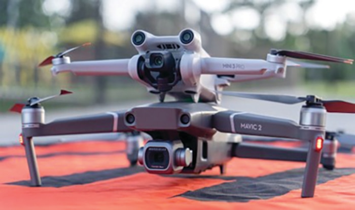 Mini 3 Pro and Mavic 2 Zoom. (Source: https://shre.ink/Mini3vsMavic2Zoom.)