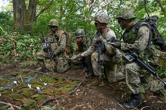 U.S. Army Missouri National Guard Soldiers assigned to the 1st Battalion, 138th Infantry Regiment and Japan Ground Self Defense Force personnel conduct tactical maneuver training as part of Orient Shield 25 at Sekiyama Training Area, Niigata, Japan, Sept. 19, 2025.