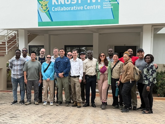 ASHANTI, Ghana (Aug. 14 2025) Staff with Naval Medical Research Unit (NAMRU) EURAFCENT, staff with the Naval Medical Leader and Professional Development Command (NMLPDC) and participants with Navy Medicine’s Military Tropical Medicine course pose with partners at the Kwame Nkrumah University of Science and Technology (KNUST) – International Vaccine Institute, where they received a presentation from local experts about the institution’s research portfolio and ongoing projects. NAMRU EURAFCENT, part of Navy Medicine Research & Development, conducts research, surveillance and studies of vaccines, therapeutic agents, diagnostic assays, and vector control measures in the EUCOM, AFRICOM and CENTCOM Areas of Responsibility to better prevent and treat infectious diseases in support of Navy, Marine Corps and joint U.S. warfighter health, readiness, and lethality. (Courtesy photo/Released)