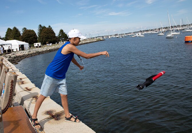 BlueTIDE event connects NUWC Division Newport with technology companies to advance US Navy capabilities