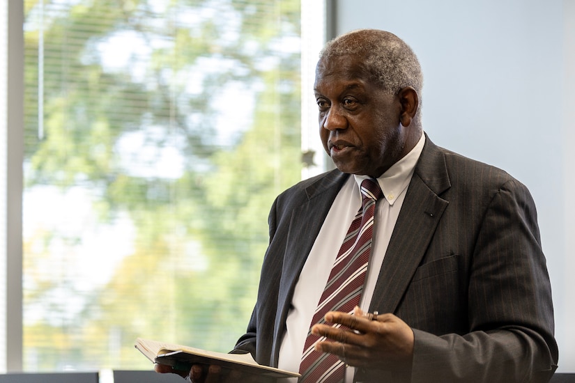 Kenneth Crowder, U.S. Army Financial Management Command Army Financial Services director, provides feedback to six students of USAFMCOM’s Operational Banking Short Course at the Maj. Gen. Emmett J. Bean Federal Center in Indianapolis Sept. 12, 2025. Upon graduation of the OBSC, Soldiers can advise commanders on establishing financial institutions and ATMs on Army installations, evaluate foreign financial institutions for establishing limited depositary accounts, and provide banking infrastructure evaluations as part of an economic analysis. (U.S. Army photo by Mark R. W. Orders-Woempner)