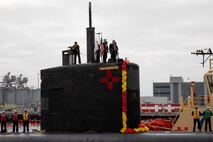 NAVAL BASE POINT LOMA, Calif. (Sept. 29, 2025) Los Angeles-class fast-attack submarine USS Santa Fe (SSN 763) returns to Naval Base Point Loma following a six-month deployment to the U.S. Indo-Pacific Command area of responsibility, Sept. 29. Santa Fe is assigned to Commander, Submarine Squadron 11, home to four Los Angeles-class fast-attack submarines, which are capable of supporting various missions, including anti-submarine warfare, anti-ship warfare, strike warfare and intelligence, surveillance and reconnaissance. (U.S. Navy photo by Mass Communication Specialist 2nd Class Rashan Jefferson)