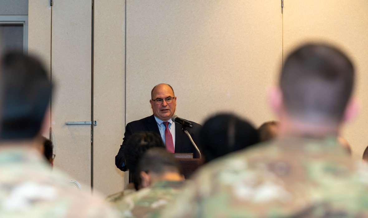 John Levitow, Jr. speaks to Airmen at Travis AFB.