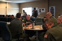 18th AF Commander Sees Reserve Advantage Firsthand at C-5 Schoolhouse