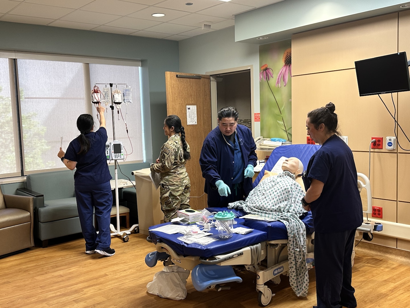 Golden Bear Medics sharpen skills, bolster readiness at nursing fair