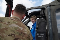 USO Governors Get Inside Look at Air Reserve Mission