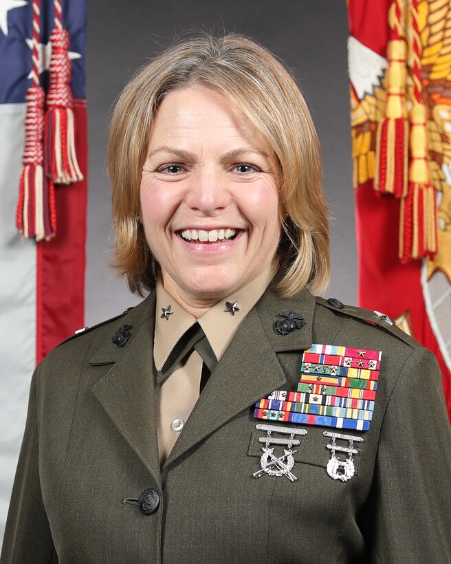 Brigadier General Lauren S. Edwards Biography Photo