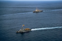 Ecuador and U.S. Navies Conduct Bilateral Maritime Engagement in Pacific Ocean