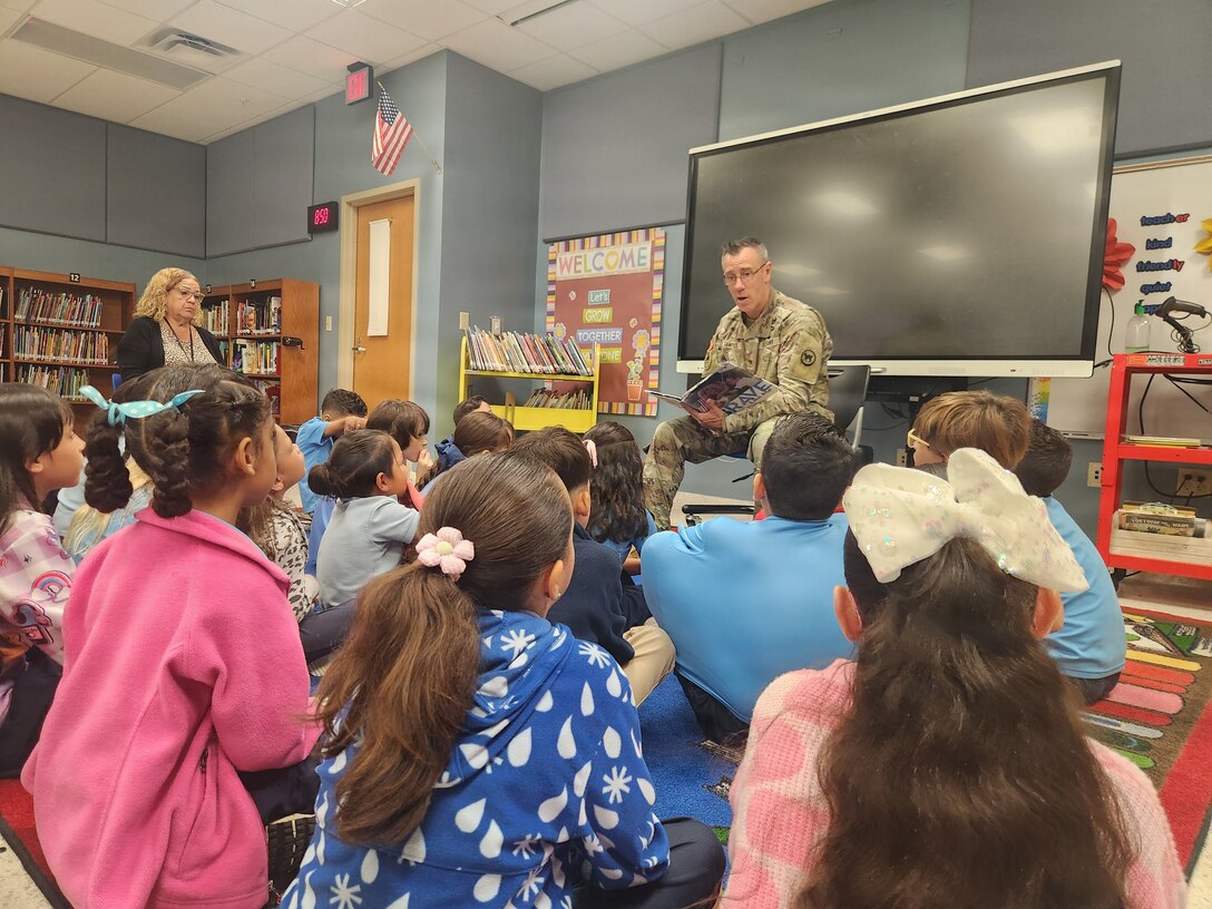 Fort Buchanan commander honors military children during visit at elementary school on Puerto Rico