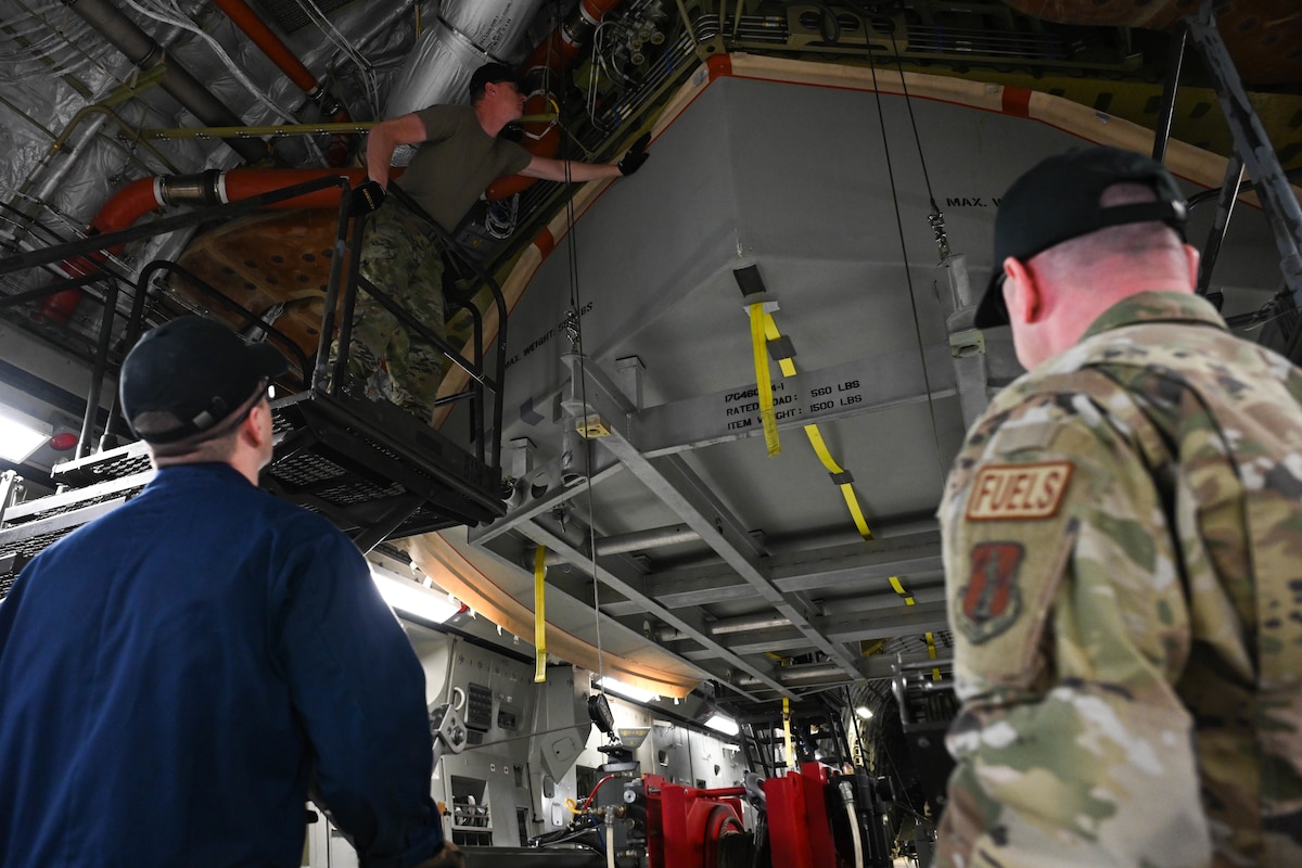 105th Maintainers complete rare C-17 extended-range fuel tank.