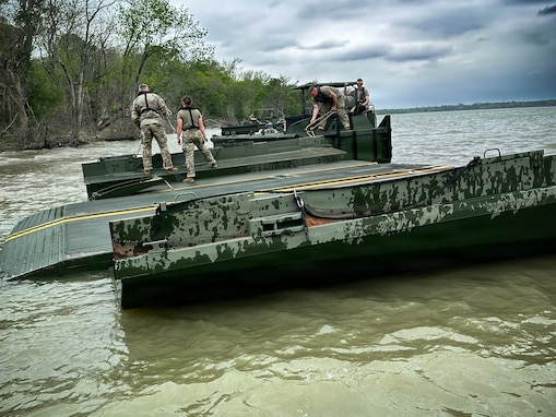 U.S. Army Reserve engineers conduct bridging exercise at Bardwell Lake in Texas
