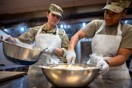 METC Nutrition and Diet Students Practice Therapeutic Diets