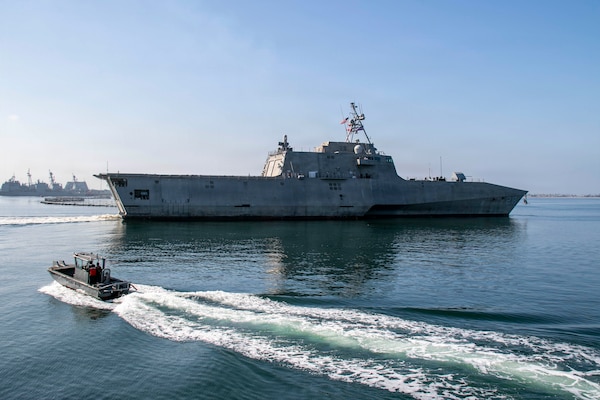 USS Savannah (LCS 28) arrives in Portland