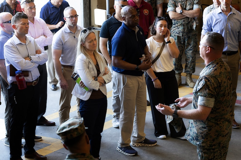 2nd MLG Leaders Visit Blount Island to Examine Prepositioning, Logistics Integration