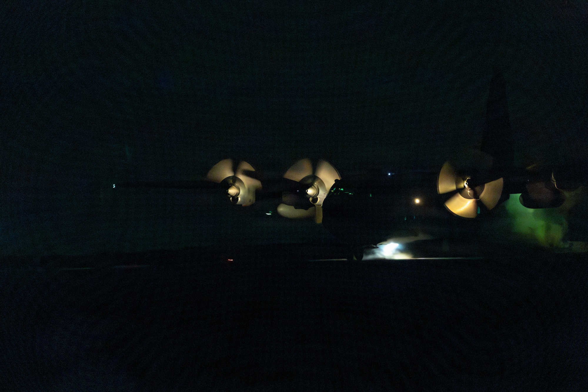 A C-130 Hercules assigned to the 139th Airlift Wing, Missouri Air National Guard, lands on a landing zone during a Landing Zone Safety Officer course at Holland Drop Zone, Fort Bragg, N.C., March 5, 2026.