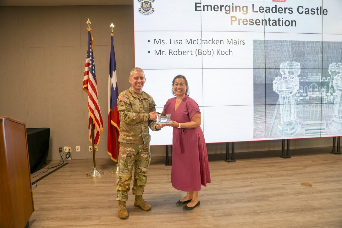 LDP III is geared toward GS-13 level or higher employees, or those with previous leadership experience, focusing on regional perspectives and collaborative relationships. Participants often travel across the Division to meet with leaders, study regional processes, and engage in site visits.