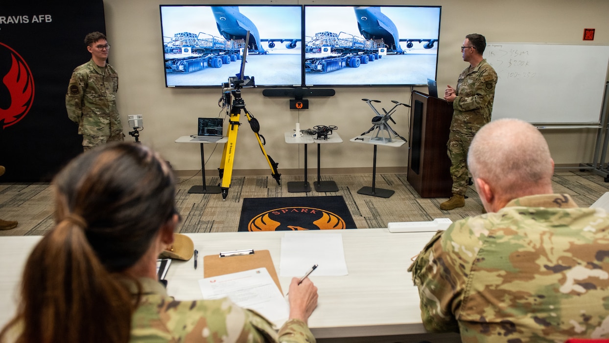 Presenters pitch idea to judges