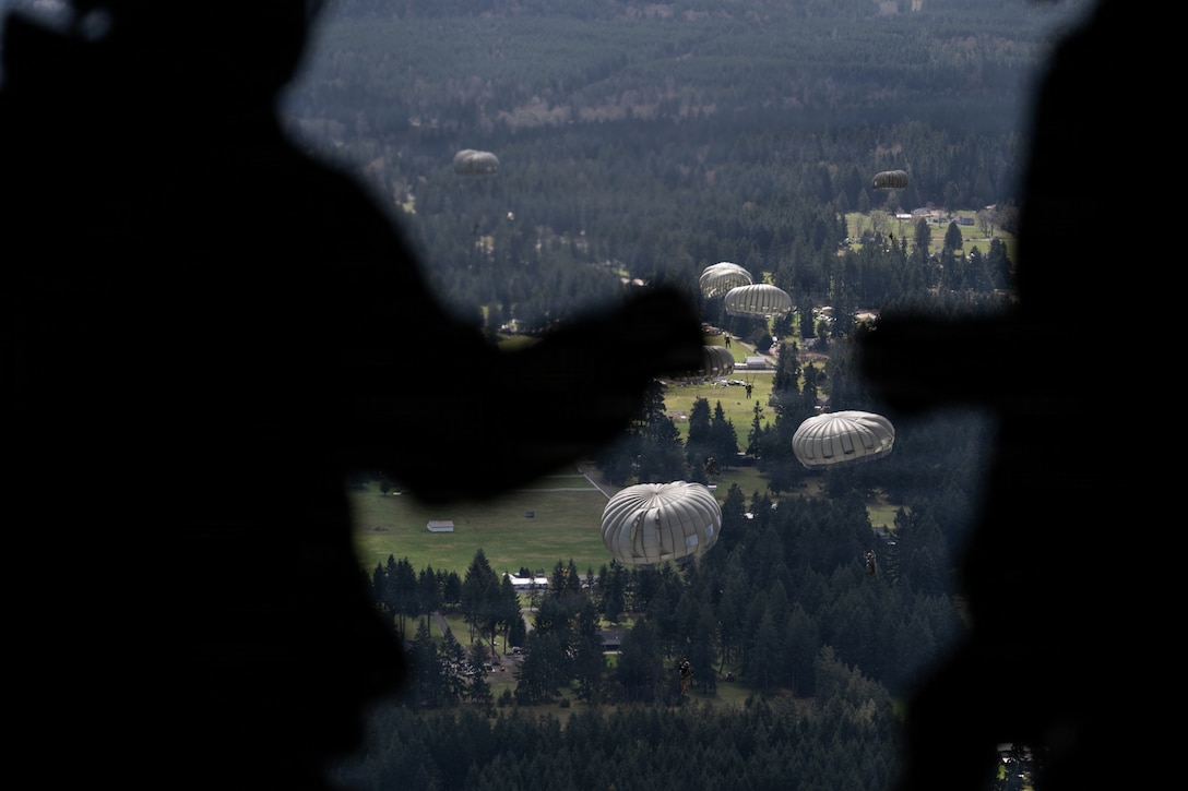 Connecticut Air National Guard supports joint airborne training with 160th Special Operations