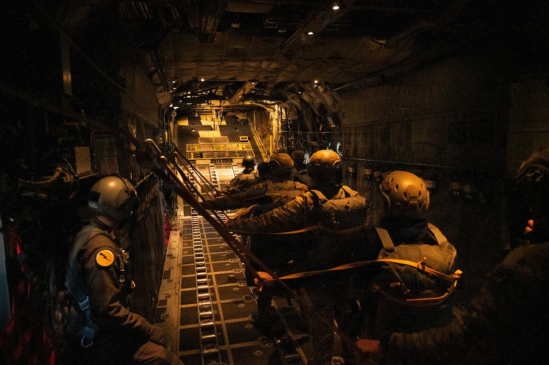 Connecticut Air National Guard supports joint airborne training with 160th Special Operations