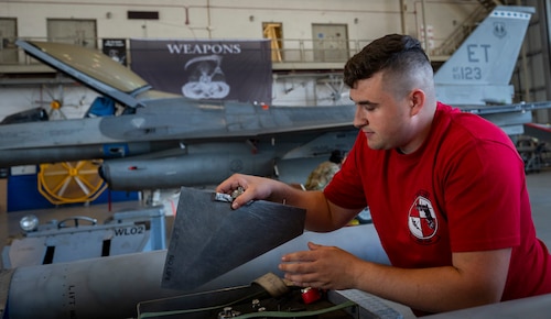 Eglin Q1 weapons load