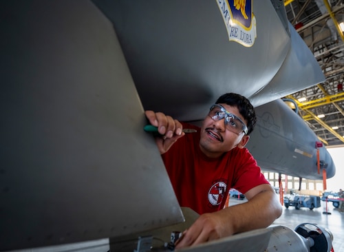 Eglin Q1 weapons load