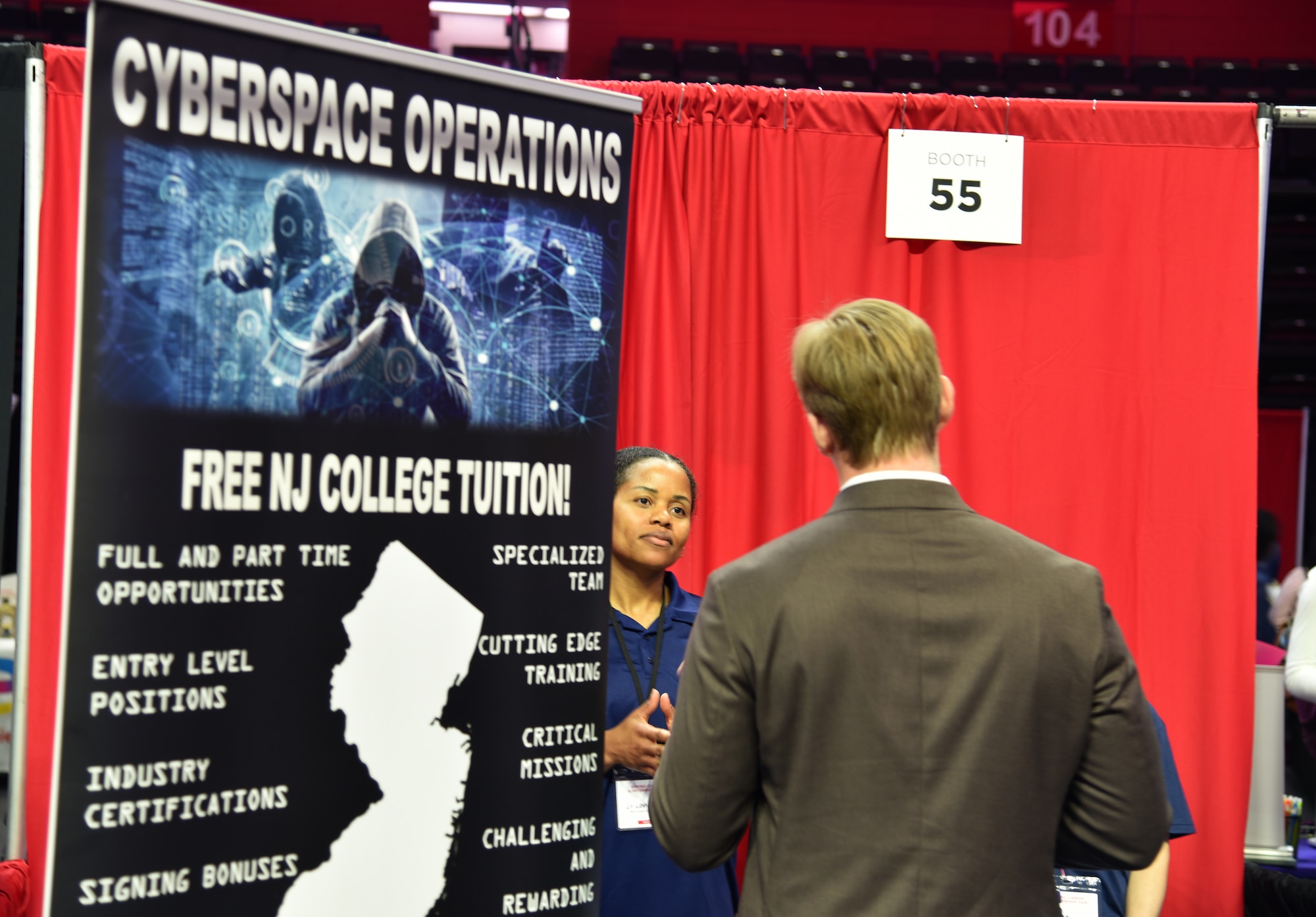 NJANG cyberspace reps seek candidates at college career day