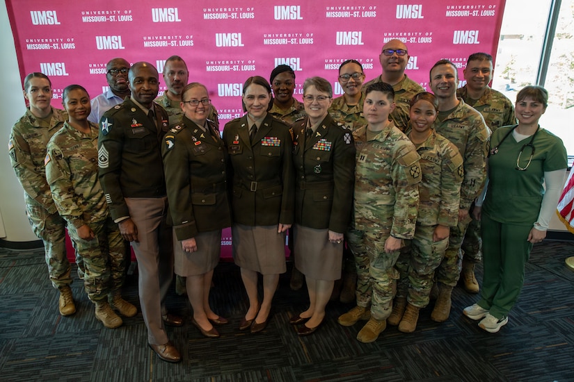 Minnesota school launches first-of-its-kind bridge program to strengthen Army Reserve, nursing pipeline and readiness