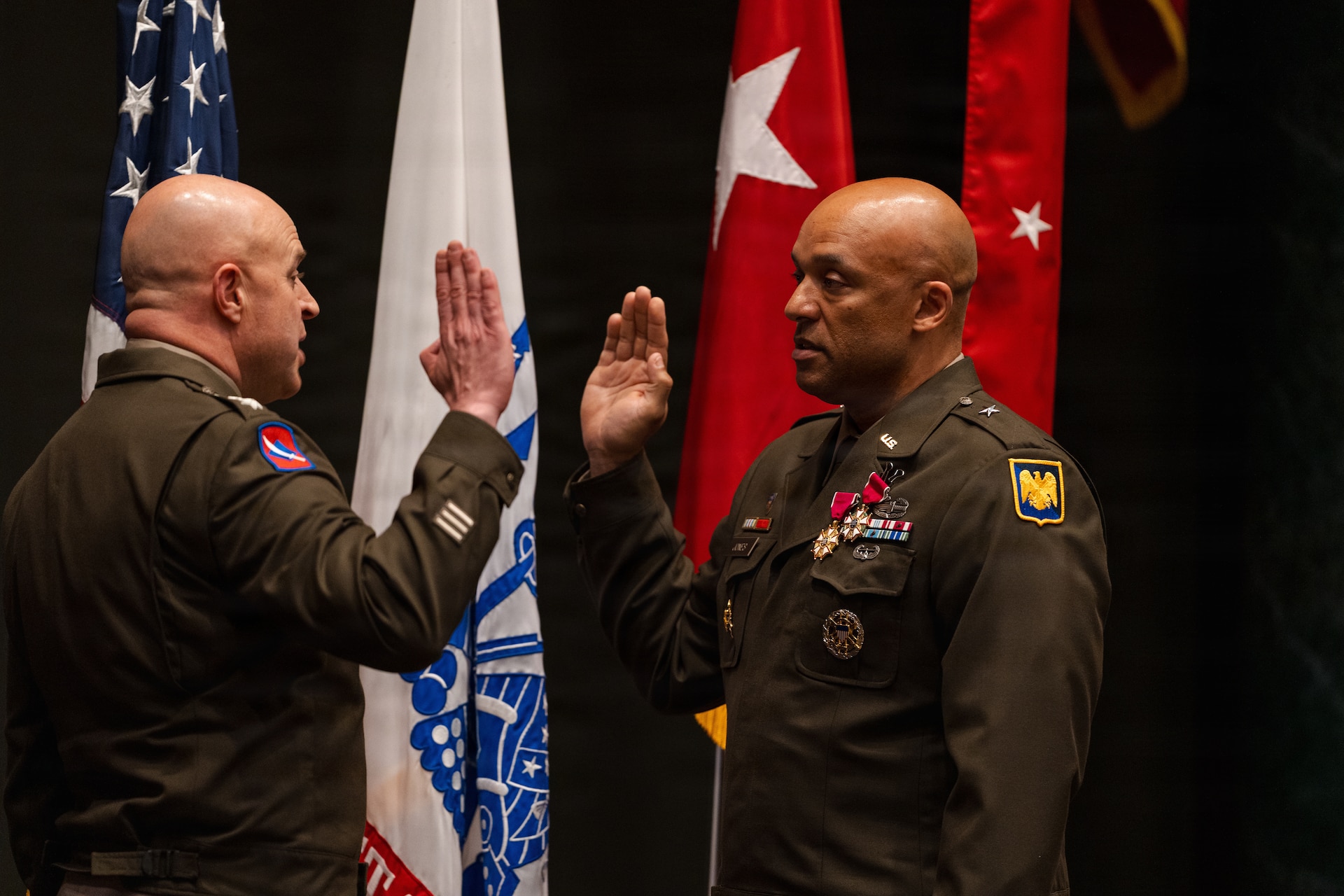Lt. Gen. Jon Stubbs, director of the Army National Guard, administers the oath of office to Brig. Gen. Franklin “Shaune” Jones during a promotion ceremony at the National Guard Memorial Museum in Washington, April 3, 2026.