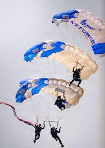 U.S. Air Force Academy Wings of Blue parachute team members perform during the Peru Airshow at Las Palmas Air Base, Peru, April 25, 2026. The Wings of Blue serves as the Air Force Academy’s premier parachute team, demonstrating precision aerial skills and representing future Air Force officers. (U.S. Air Force photo by Staff Sgt. Lauren Diaz)