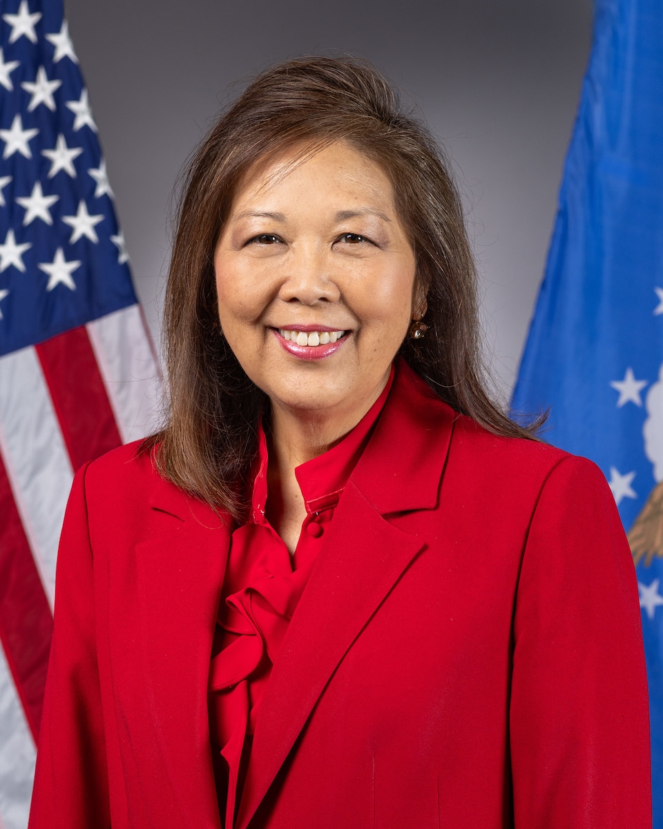 The official portrait of Ms Kris Acosta