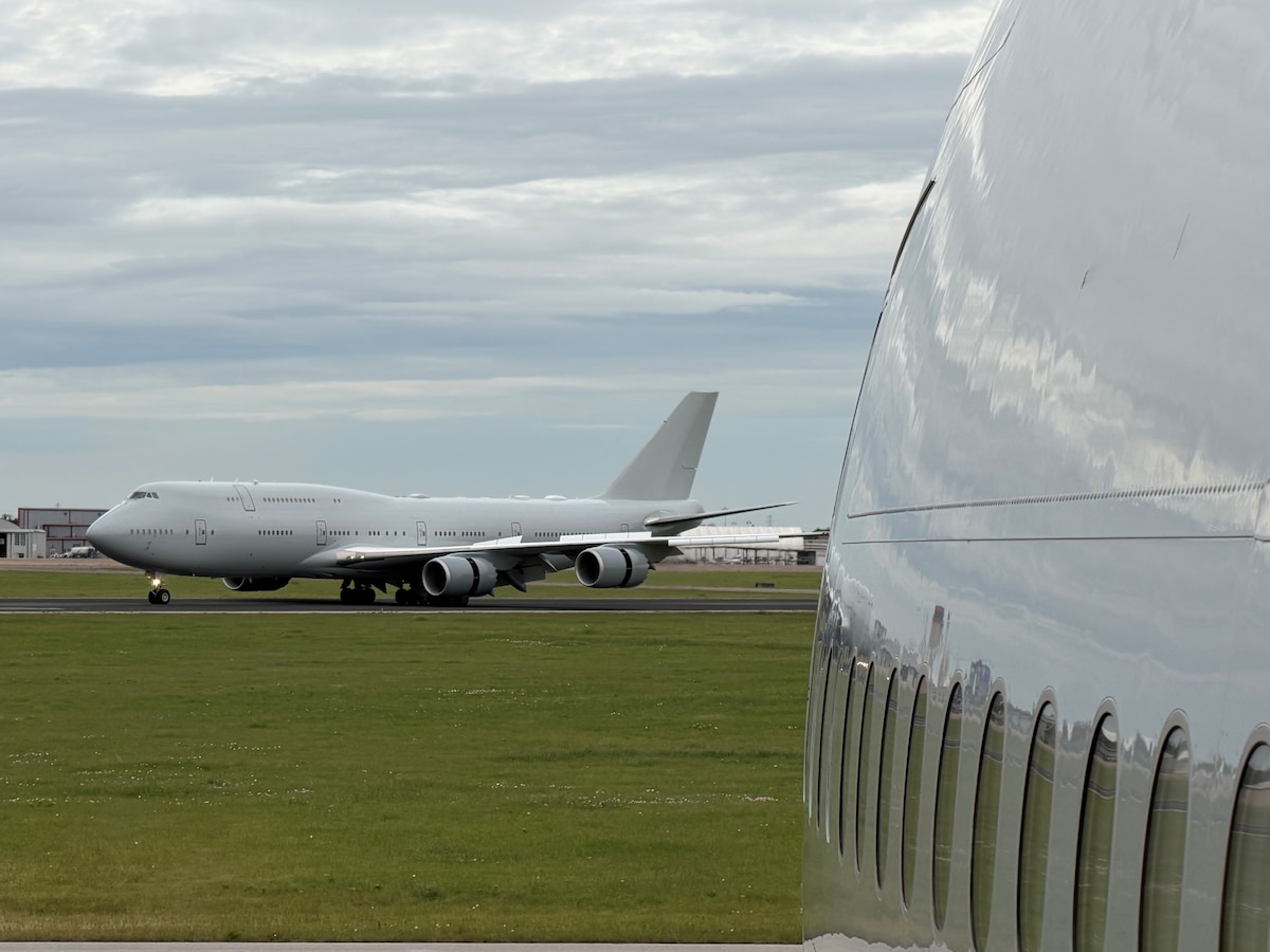 航空機・ヘリコプター USAF VC-25B (B747-8BBJ) VC-25B Bridge program completes flight testing, prepares for