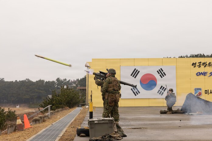 U.S. Marine Corps Lance Cpl. Antonio Alcantar, a low altitude air defense gunner with 12th Littoral Anti-Air Battalion, 12th Marine Littoral Regiment, 3rd Marine Division, employs the FIM-92 Stinger during Korean Marine Exchange Program 26.1 at Daecheon Firing Range, Republic of Korea, March 18, 2026.