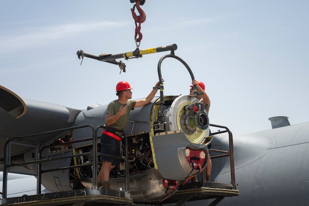 Lifting the engine