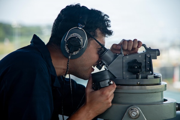 LCF-24: USS San Antonio Straddles the Caribbean Sea and Pacific in Panama