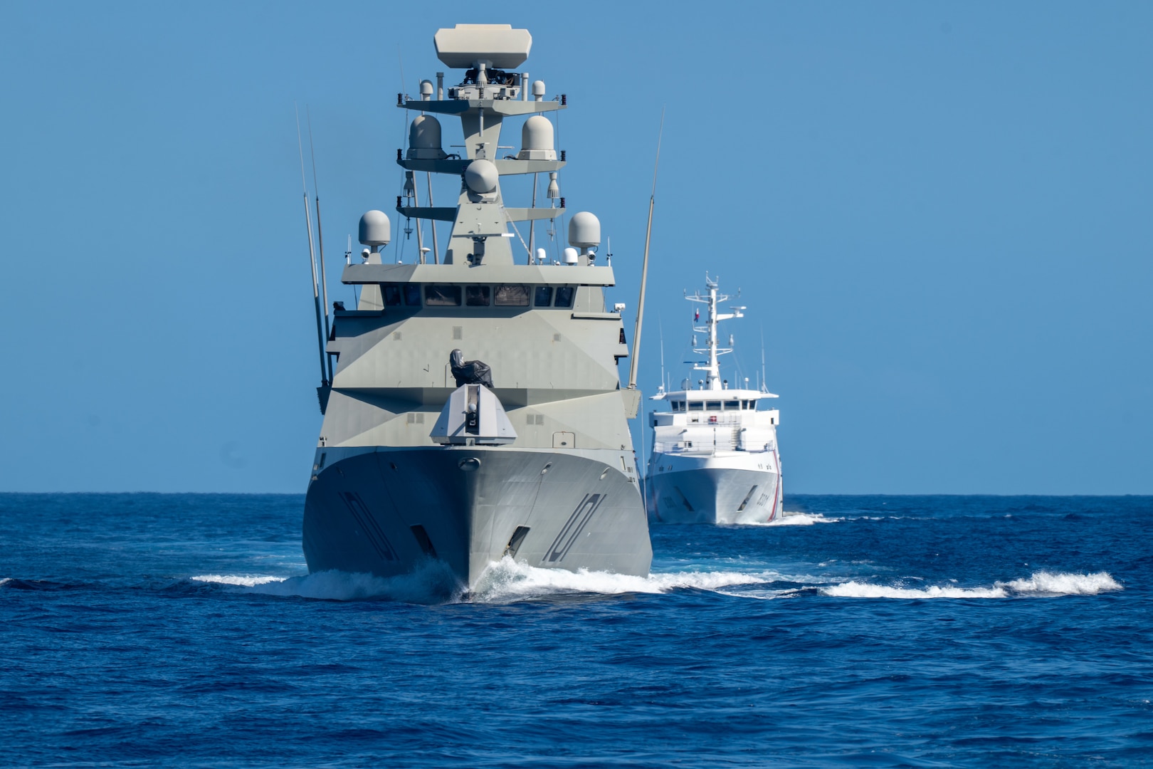 Mexican Navy Reformador-class frigate ARM Juarez (POLA 101) sails in front of Philippine Coast Guard Gabriela Silang-class offshore patrol vessel BRP Gabriela Silang (OPV 8301) during a formation exercise in the Pacific Ocean as part of Exercise Rim of the Pacific 2026, July 19, 2026.