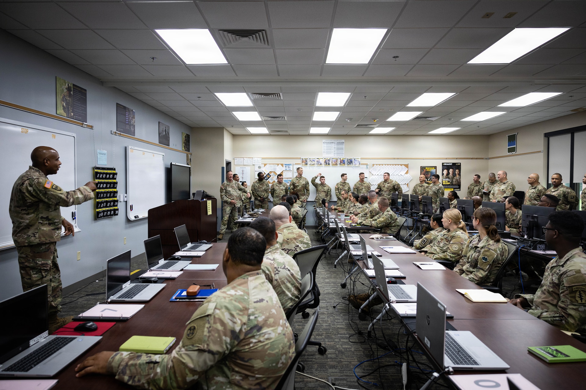 Army Reserve’s senior enlisted leader immerses in training, modernization at Fort Lee