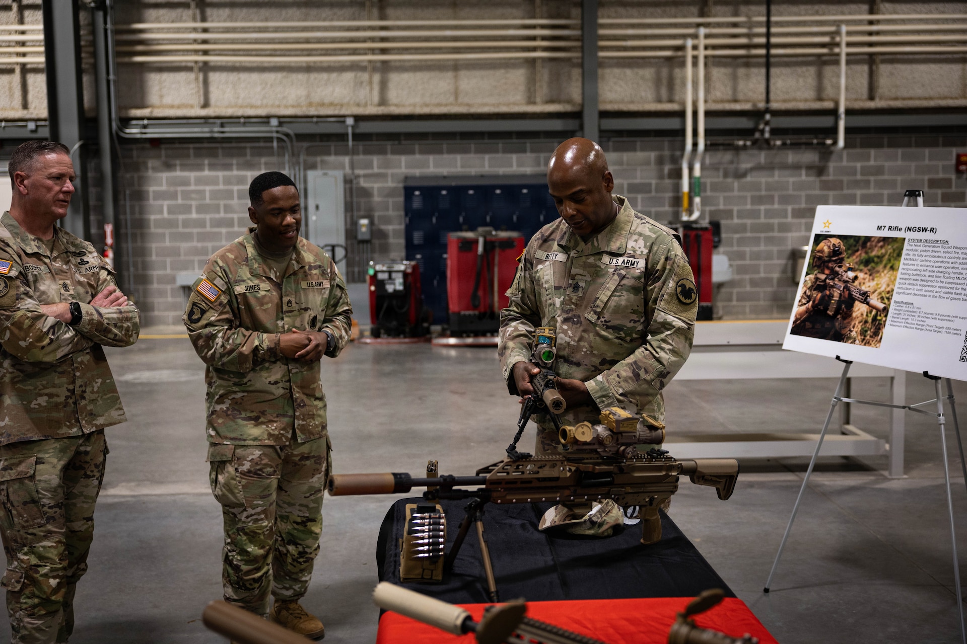 Army Reserve’s senior enlisted leader immerses in training, modernization at Fort Lee