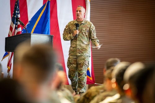 CMSgt Wolfe briefs Airmen