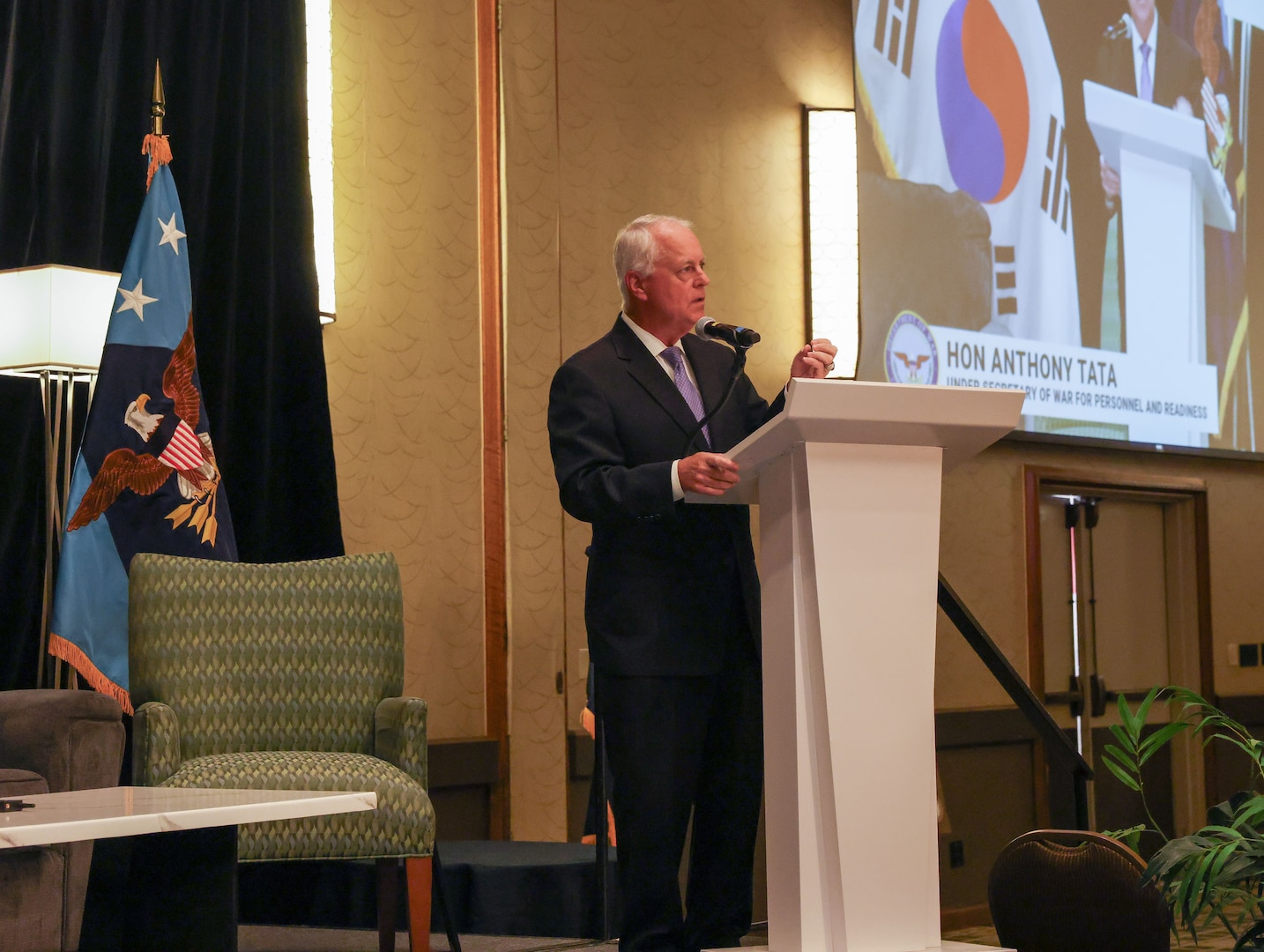 Under Secretary of War for Personnel and Readiness Anthony Tata speaks to family members at the Defense POW/MIA Accounting Agency’s 2026 Korean/Cold War Annual Government Briefings in Omaha, Nebraska, August 6, 2026.