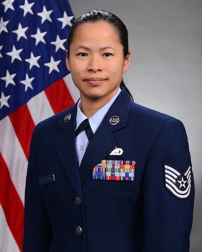 Official photo of enlisted Airman.