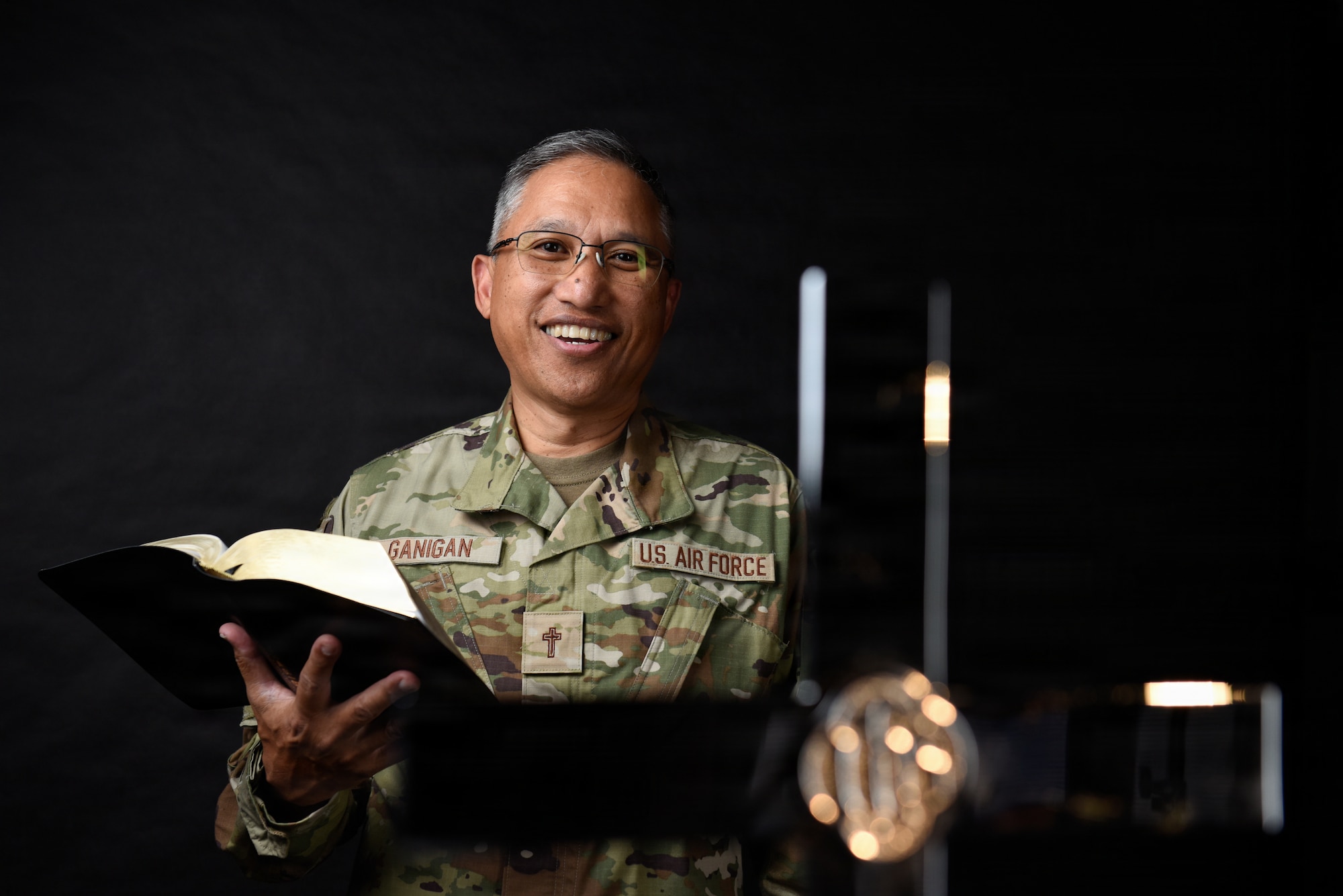 New chaplain insignia aims to strengthen trust, accessibility for Airmen