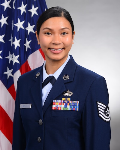Official photo of enlisted Airman.