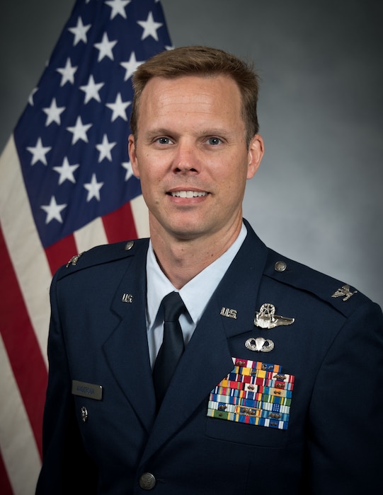 Col. Kevin Anderson Official Photo