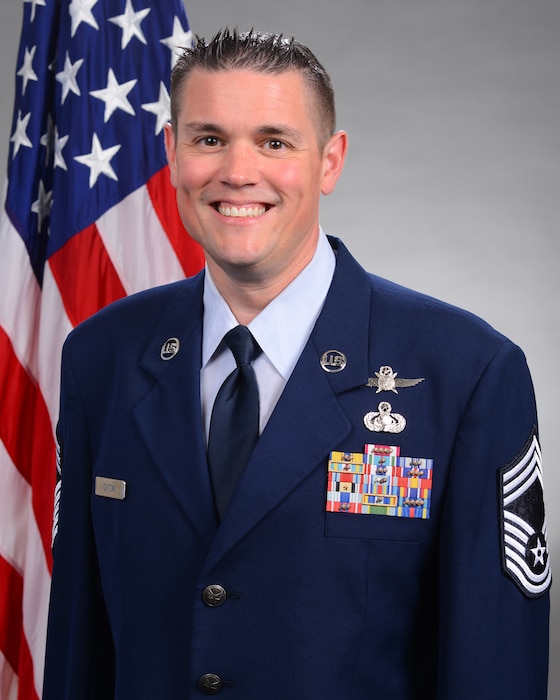 Chief Master Sgt. Brandon Oxton Bio Photo