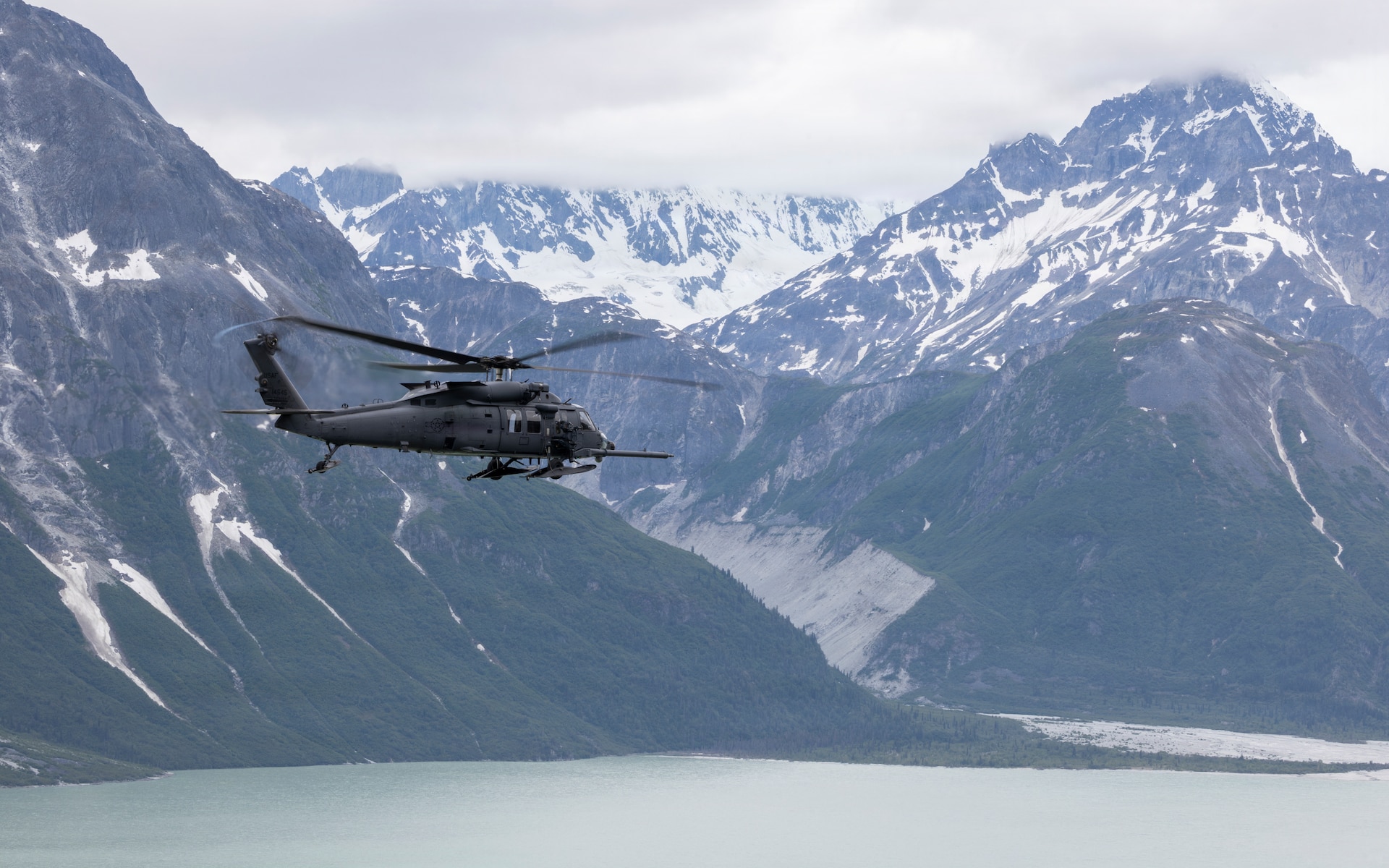 176th Wing flies last Pave Hawk mission, fully transitions to Jolly Green