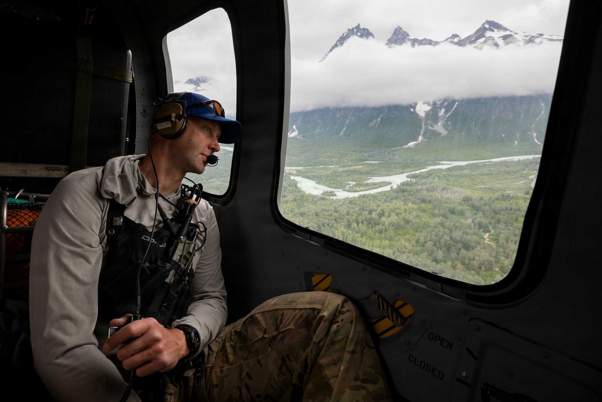 176th Wing flies last Pave Hawk mission, fully transitions to Jolly Green